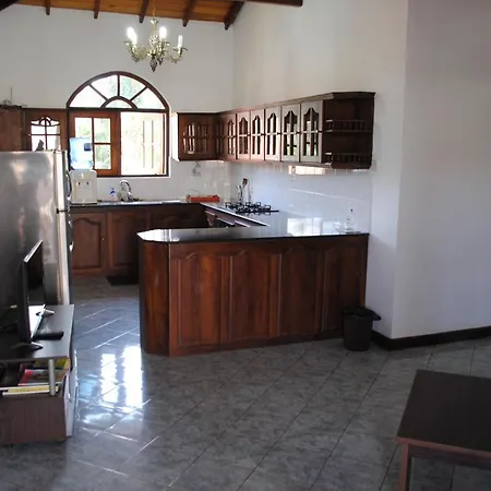 Sujeewani Villa Negombo Exterior foto