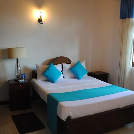 Sujeewani Villa Negombo Exterior foto