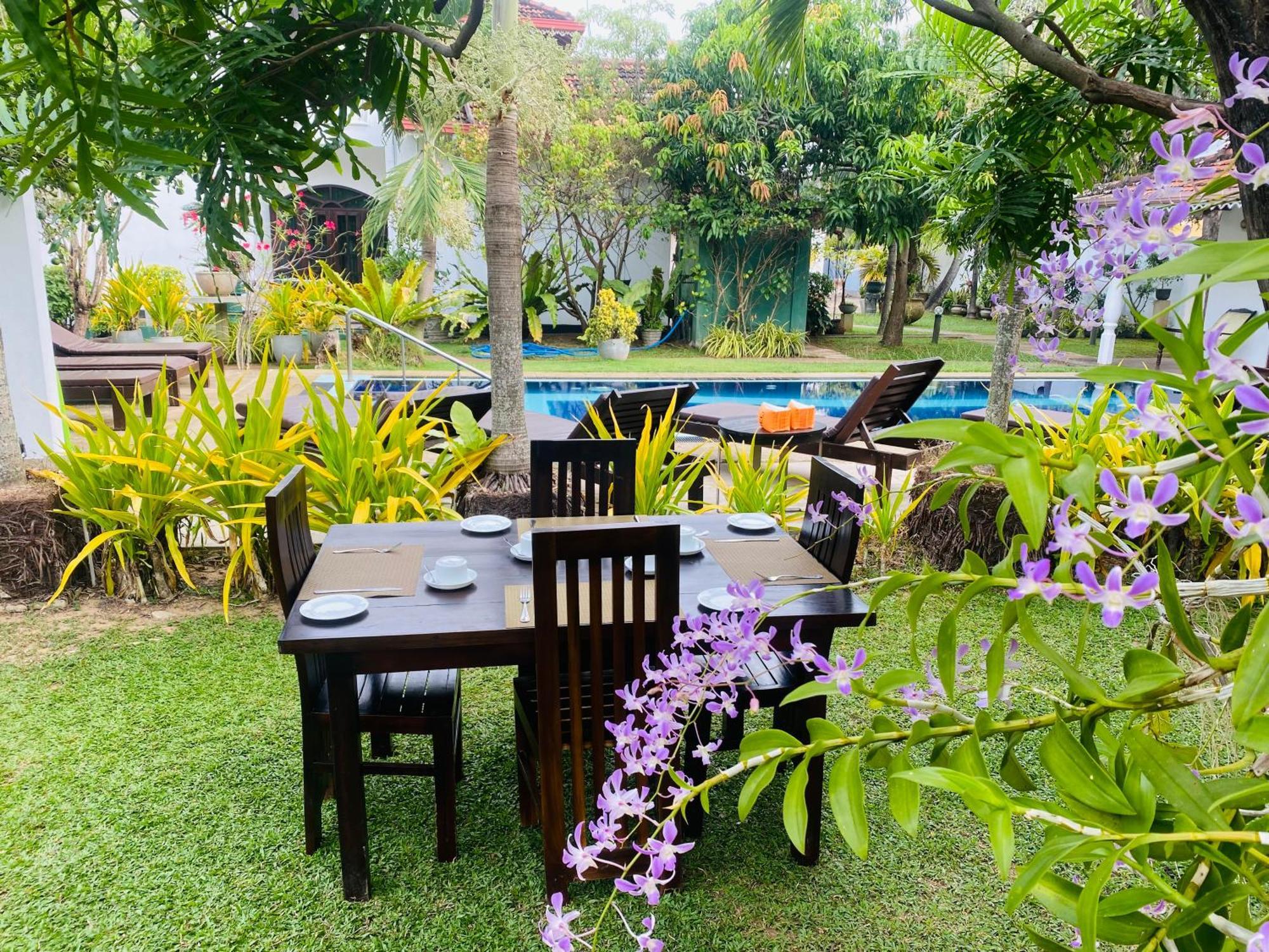 Sujeewani * Negombo