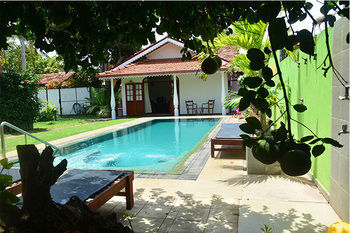 Sujeewani * Negombo